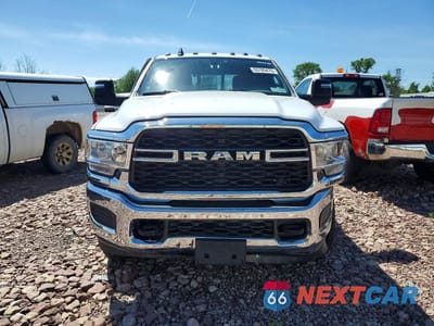 Piąte zdjęcie samochodu w środku: 2024 RAM 3500 TRADESMAN VIN:3C63R3CL1RG166974 - miniatura