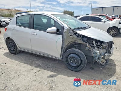 Czwarte zdjęcie samochodu z boku: 2014 TOYOTA YARIS 5-DOOR L FLEET VIN:VNKKTUD34EA011085 - miniatura