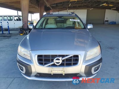 Piąte zdjęcie samochodu w środku: 2010 VOLVO XC70 3.2 VIN:YV4960BZ0A1091989 - miniatura