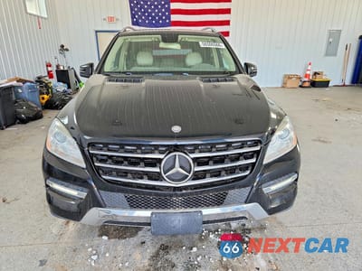Piąte zdjęcie samochodu w środku: 2012 MERCEDES-BENZ ML 350 4MATIC VIN:4JGDA5HB9CA045952 - miniatura