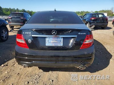 Zdjęcie 6 z 12 samochodu: 2012 MERCEDES-BENZ C 300 4MATIC VIN:WDDGF8BB5CA647069 - miniatura