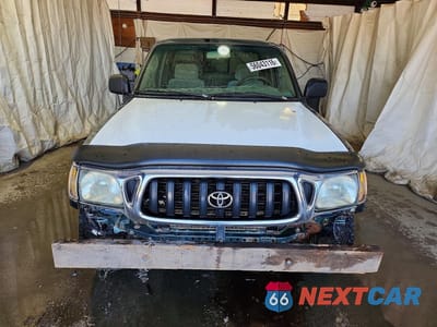 Piąte zdjęcie samochodu w środku: 2003 TOYOTA TACOMA XTRACAB VIN:5TEWM72N73Z154497 - miniatura