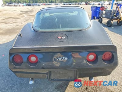 Zdjęcie 6 z 12 samochodu: 1982 CHEVROLET CORVETTE VIN:1G1AY0783C5110520 - miniatura