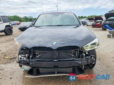 Piąte zdjęcie samochodu w środku: 2018 BMW X1 XDRIVE28I VIN:WBXHT3C38J5K26733 - miniatura