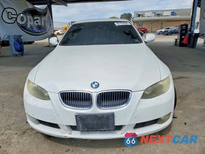 Piąte zdjęcie samochodu w środku: 2010 BMW 328 I SULEV VIN:WBAWR3C51AP462758 - miniatura