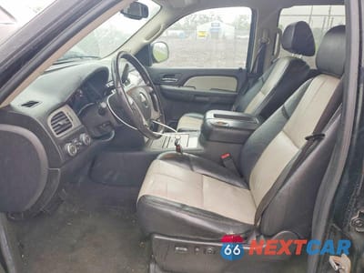 Zdjęcie 7 z 12 samochodu: 2008 GMC SIERRA K1500 VIN:2GTEK13M681235894 - miniatura