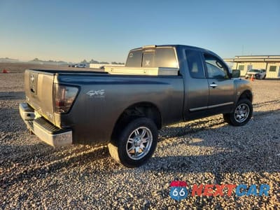 Trzecie zdjęcie samochodu z tyłu: 2004 NISSAN TITAN XE VIN:1N6AA06BX4N513370 - miniatura