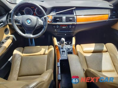 Zdjęcie 8 z 12 samochodu: 2010 BMW X6 M VIN:5YMGZ0C50ALK13081 - miniatura