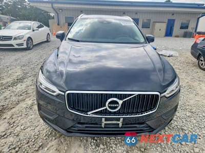 Piąte zdjęcie samochodu w środku: 2020 VOLVO XC60 T5 MOMENTUM VIN:YV4102RK4L1553752 - miniatura