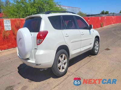 Czwarte zdjęcie samochodu z boku: 2007 TOYOTA RAV4 LIMITED VIN:JTMBK31V675033483 - miniatura