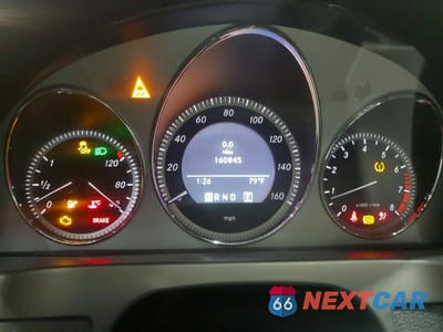 Zdjęcie 9 z 12 samochodu: 2011 MERCEDES-BENZ C 300 4MATIC VIN:WDDGF8BB1BR183603 - miniatura