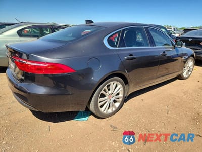 Trzecie zdjęcie samochodu z tyłu: 2017 JAGUAR XF PRESTIGE VIN:SAJBK4BN3HCY42894 - miniatura