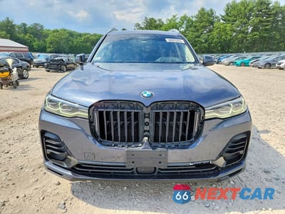 Piąte zdjęcie samochodu w środku: 2021 BMW X7 XDRIVE40I VIN:5UXCW2C0XM9E68517 - miniatura