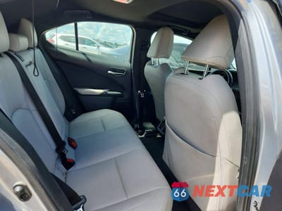 Zdjęcie 10 z 12 samochodu: 2024 LEXUS UX 250H F SPORT DESIGN VIN:JTHB6JBH1R2164003 - miniatura