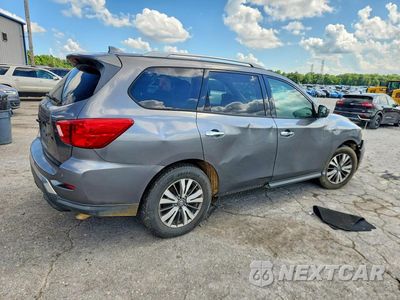 Trzecie zdjęcie samochodu z tyłu: 2019 NISSAN PATHFINDER SV VIN:5N1DR2MN8KC627566 - miniatura