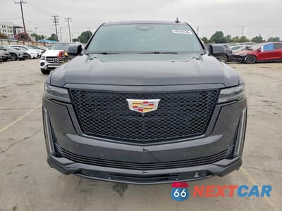 Piąte zdjęcie samochodu w środku: 2021 CADILLAC ESCALADE ESV SPORT PLATINUM VIN:1GYS4RKL4MR478362 - miniatura