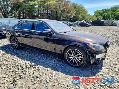 Czwarte zdjęcie samochodu z boku: 2018 MERCEDES-BENZ S 560 4MATIC VIN:WDDUG8GBXJA350921 - miniatura