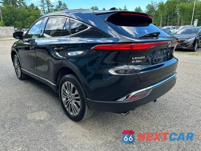 Trzecie zdjęcie samochodu z tyłu: 2022 TOYOTA VENZA XLE VIN:JTEAAAAH7NJ113338 - miniatura