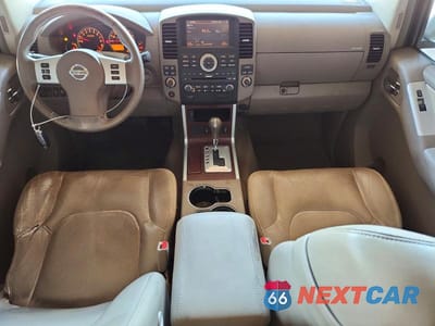 Zdjęcie 8 z 12 samochodu: 2010 NISSAN PATHFINDER S FE+ VIN:5N1AR1NN5AC621802 - miniatura