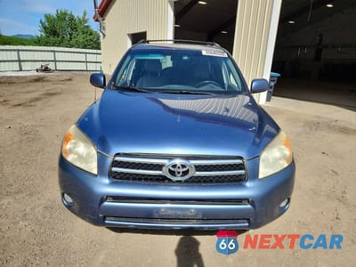 Piąte zdjęcie samochodu w środku: 2007 TOYOTA RAV4 LIMITED VIN:JTMBD31V676045718 - miniatura