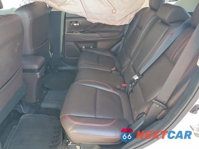 Zdjęcie 10 z 12 samochodu: 2018 MITSUBISHI OUTLANDER SE VIN:JA4J24A56JZ045564 - miniatura