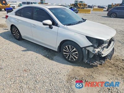 Czwarte zdjęcie samochodu z boku: 2018 SUBARU LEGACY 2.5I PREMIUM VIN:4S3BNAH66J3036591 - miniatura