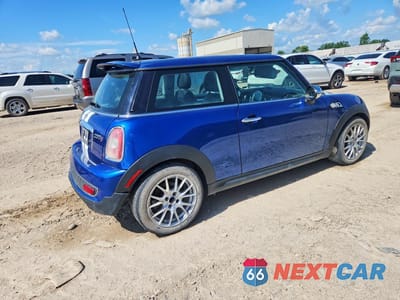 Trzecie zdjęcie samochodu z tyłu: 2008 MINI COOPER S VIN:WMWMF73558TT93923 - miniatura