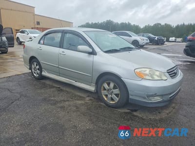 Czwarte zdjęcie samochodu z boku: 2004 TOYOTA COROLLA S VIN:2T1BR32E84C206011 - miniatura
