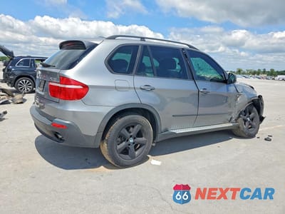 Trzecie zdjęcie samochodu z tyłu: 2009 BMW X5 XDRIVE30I VIN:5UXFE43579L265261 - miniatura