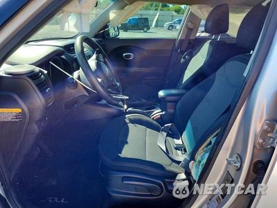Zdjęcie 7 z 13 samochodu: 2017 KIA SOUL + VIN:KNDJP3A53H7498418 - miniatura