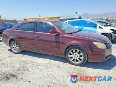Czwarte zdjęcie samochodu z boku: 2005 TOYOTA AVALON LIMITED VIN:4T1BK36B45U025184 - miniatura