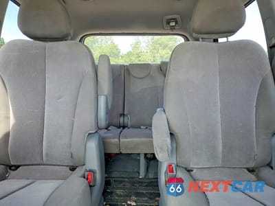 Zdjęcie 10 z 13 samochodu: 2014 KIA SEDONA LX VIN:KNDMG4C79E6553103 - miniatura