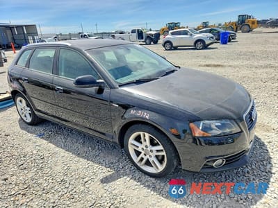 Czwarte zdjęcie samochodu z boku: 2011 AUDI A3 PREMIUM PLUS VIN:WAUKJAFM2BA059115 - miniatura