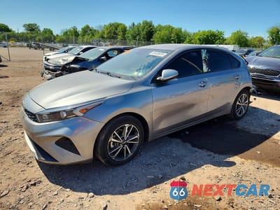 2023 KIA FORTE LXS 3KPF24AD4PE558688 - główne zdjęcie licytacji z USA - miniatura