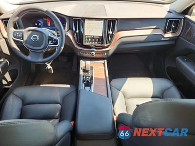 Zdjęcie 8 z 12 samochodu: 2024 VOLVO XC60 PLUS VIN:YV4H60DL3R1814749 - miniatura