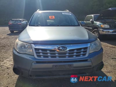 Piąte zdjęcie samochodu w środku: 2012 SUBARU FORESTER 2.5X PREMIUM VIN:JF2SHADCXCH427012 - miniatura