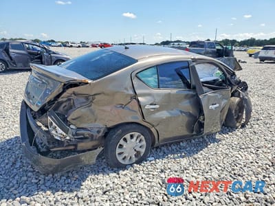 Trzecie zdjęcie samochodu z tyłu: 2015 NISSAN VERSA 1.6 SV VIN:3N1CN7AP5FL902953 - miniatura