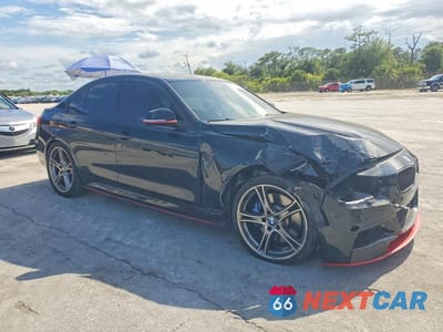 Czwarte zdjęcie samochodu z boku: 2013 BMW 335 XI VIN:WBA3B9C56DF140671 - miniatura