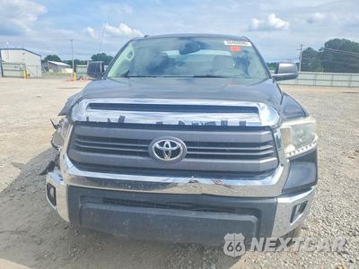 Piąte zdjęcie samochodu w środku: 2014 TOYOTA TUNDRA CREWMAX SR5 VIN:5TFDW5F10EX388018 - miniatura