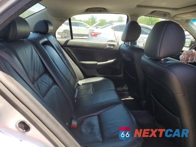 Zdjęcie 10 z 13 samochodu: 2003 HONDA ACCORD EX VIN:1HGCM66563A082565 - miniatura