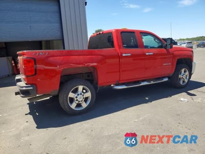 Trzecie zdjęcie samochodu z tyłu: 2019 CHEVROLET SILVERADO K2500 HEAVY DUTY VIN:2GC2KREG7K1167511 - miniatura