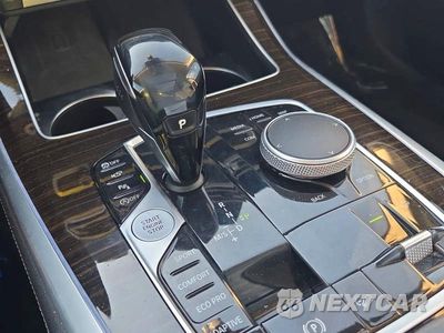 Zdjęcie 14 z 14 samochodu: 2019 BMW X7 XDRIVE50I VIN:5UXCX4C53KLS35998 - miniatura