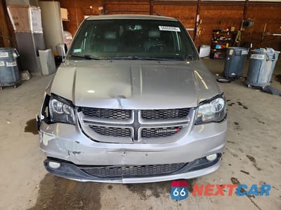 Piąte zdjęcie samochodu w środku: 2017 DODGE GRAND CARAVAN GT VIN:2C4RDGEG3HR791331 - miniatura