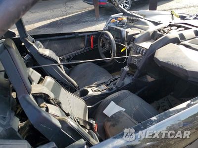 Piąte zdjęcie samochodu w środku: 2023 CAN-AM MAVERICK X3 UTILITY VEHICLE VIN:3JBVNAV29PE002194 - miniatura