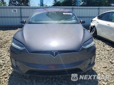 Piąte zdjęcie samochodu w środku: 2018 TESLA MODEL X VIN:5YJXCBE49JF086165 - miniatura