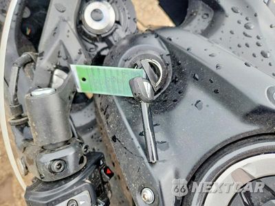 Zdjęcie 8 z 9 samochodu: 2026 KAWASAKI EX650 R VIN:ML5EXER18TDAH3312 - miniatura