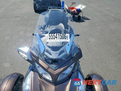 Piąte zdjęcie samochodu w środku: 2012 CAN-AM SPYDER ROADSTER RT-LTD VIN:2BXJBRC13CV001507 - miniatura