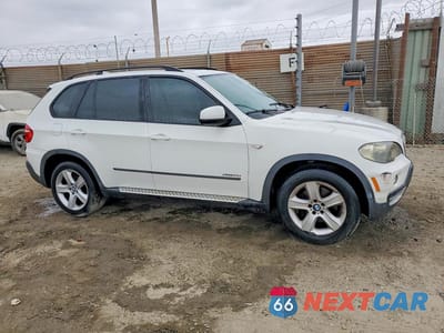Czwarte zdjęcie samochodu z boku: 2009 BMW X5 VIN:5UXFF03589LJ98238 - miniatura