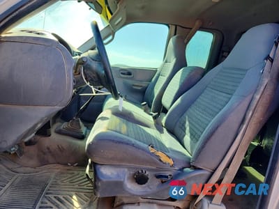 Zdjęcie 7 z 12 samochodu: 2000 FORD F150 VIN:1FTZX1728YNA66472 - miniatura