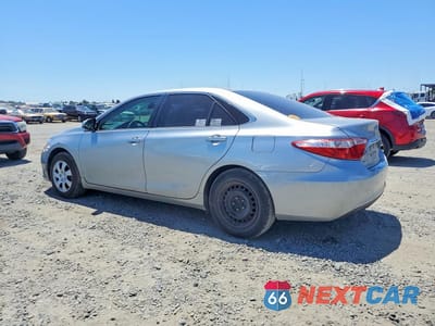Drugie zdjęcie samochodu z przodu: 2015 TOYOTA CAMRY LE VIN:4T1BF1FK1FU933019 - miniatura